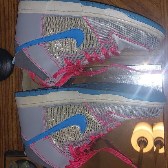 Sparkly Women's Nike Dunk 2011 - Picture 10 of 15